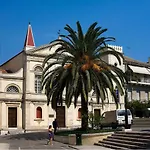 Apartamento Alluring In With Shared Pool Benitses (Corfu)