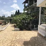 Apartamento Alluring In With Shared Pool *